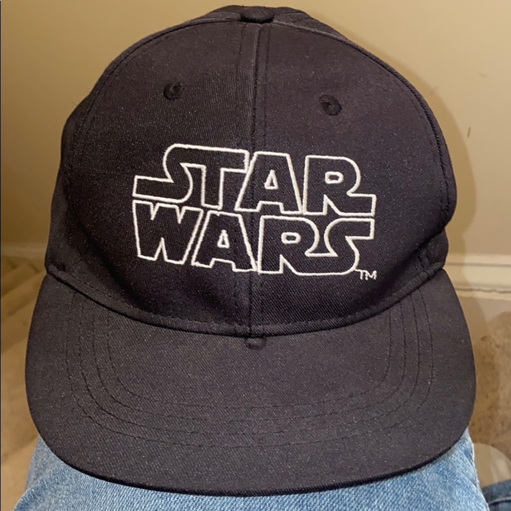 Star Wars Black Baseball Hat - never worn